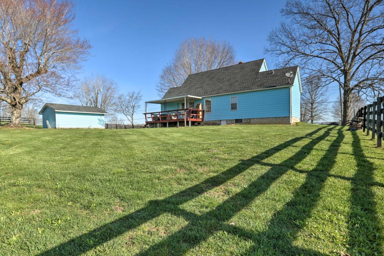 Charming East Bernstadt Retreat Less Than 6 Acre Farm! Exterior photo